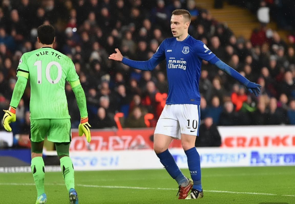 富勒姆VS埃弗顿：1:1激战平局背后的故事与展望(图3)